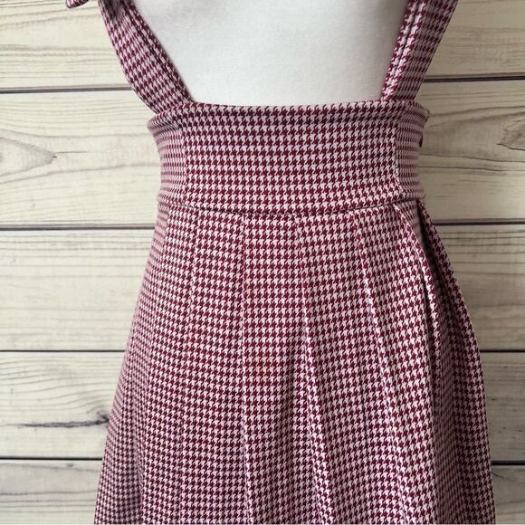 Forever 21 Maroon & White Houndstooth Pleated High Waist Skirt with Straps - Picture 3 of 12